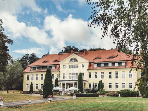 Eure Traumhochzeit bei uns auf Schloss Wulkow