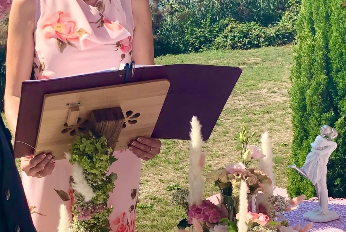 Traurednerin und Hochzeitsplanerin