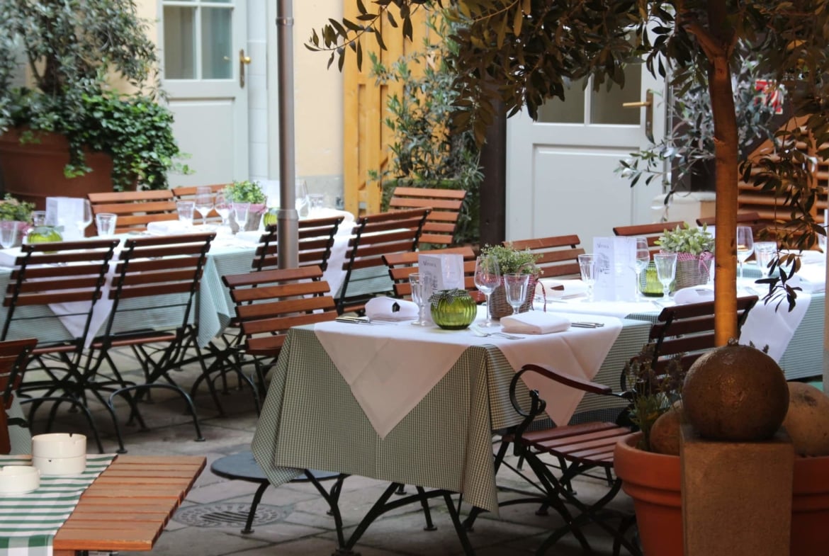 Heiraten im “Wirtshaus zum Nepomuk ” an der Alten Brücke !
