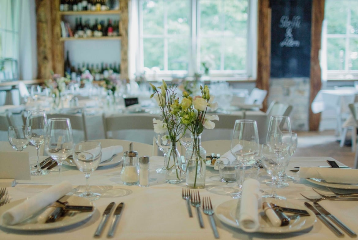 Heiraten im Landhausstil mit Seeblick