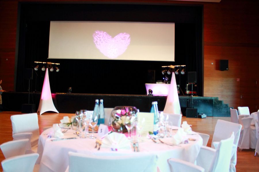 Ihr Partyexperte – Mobildiscothek Beatzz