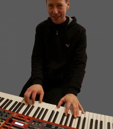 2Lines-in (Gesang & Piano) für Trauung oder Hochzeitsfeier