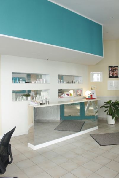 Braut Make-up, Naildesign, Kosmetik, Maniküre, Pediküre