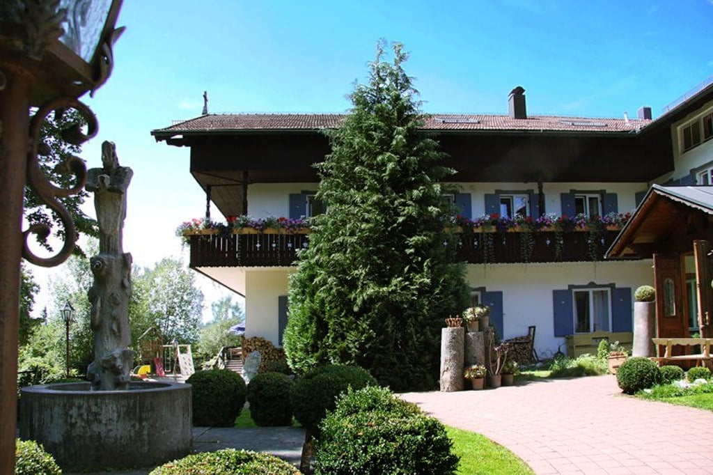 196703220388477landhotel