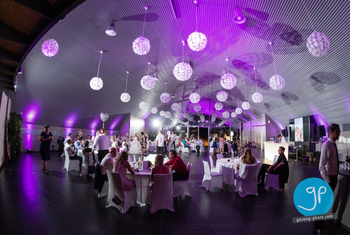 Hochzeit im Eventhangar