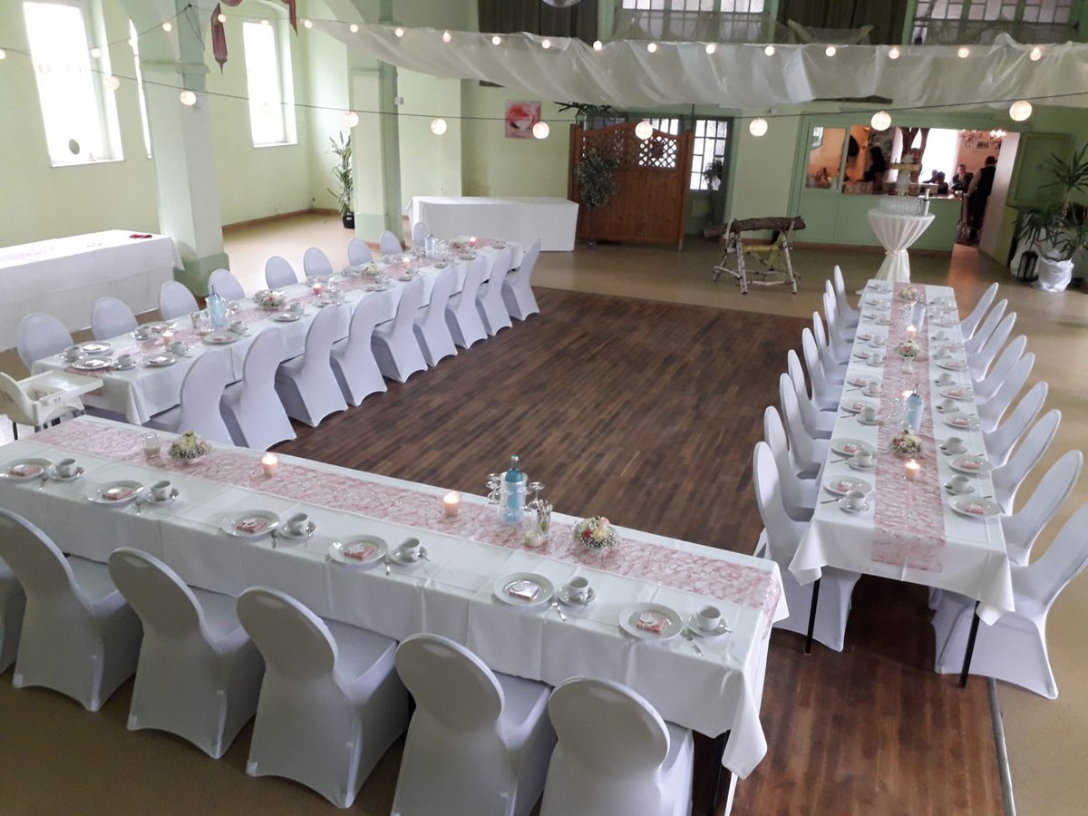 Restaurant, Veranstaltungshaus & Pension “Zum Hirsch”