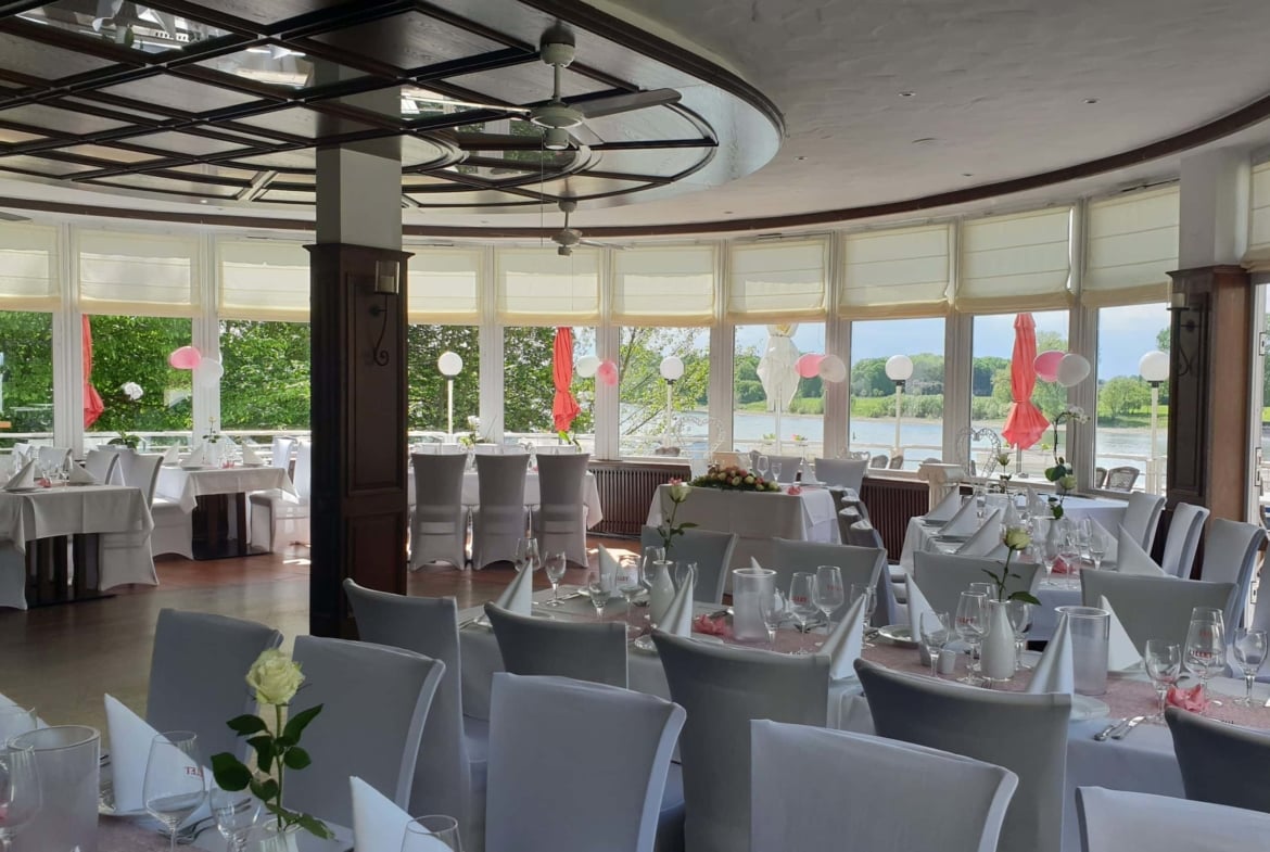 Hochzeit mit Rheinblick im Restaurant Rheinschauen