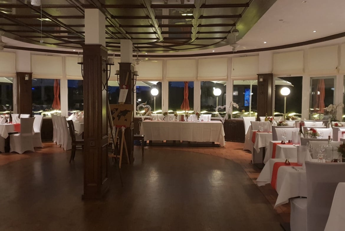 Hochzeit mit Rheinblick im Restaurant Rheinschauen