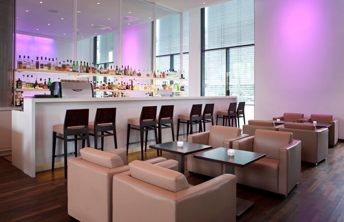 25InnsideDusseldorfDerendorf-Bar