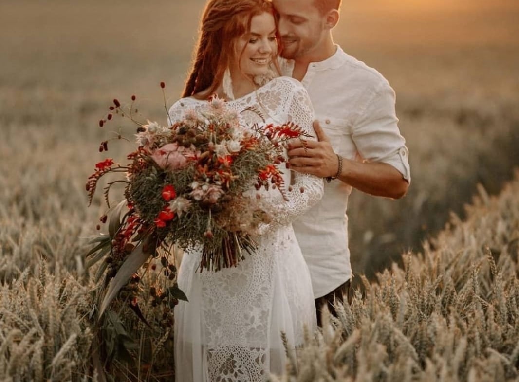 Blumenschmuck für ihre Hochzeit