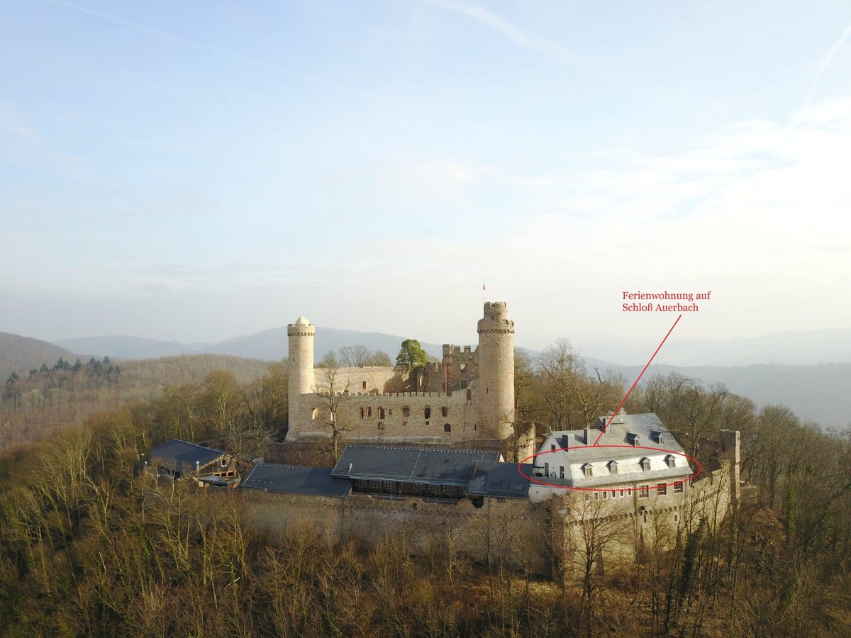 Ansicht-Schloss-Auerbach-Ferienwohnung-1