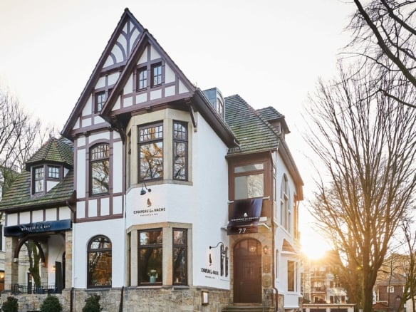 Hochzeitsfeier in wunderschöner Villa