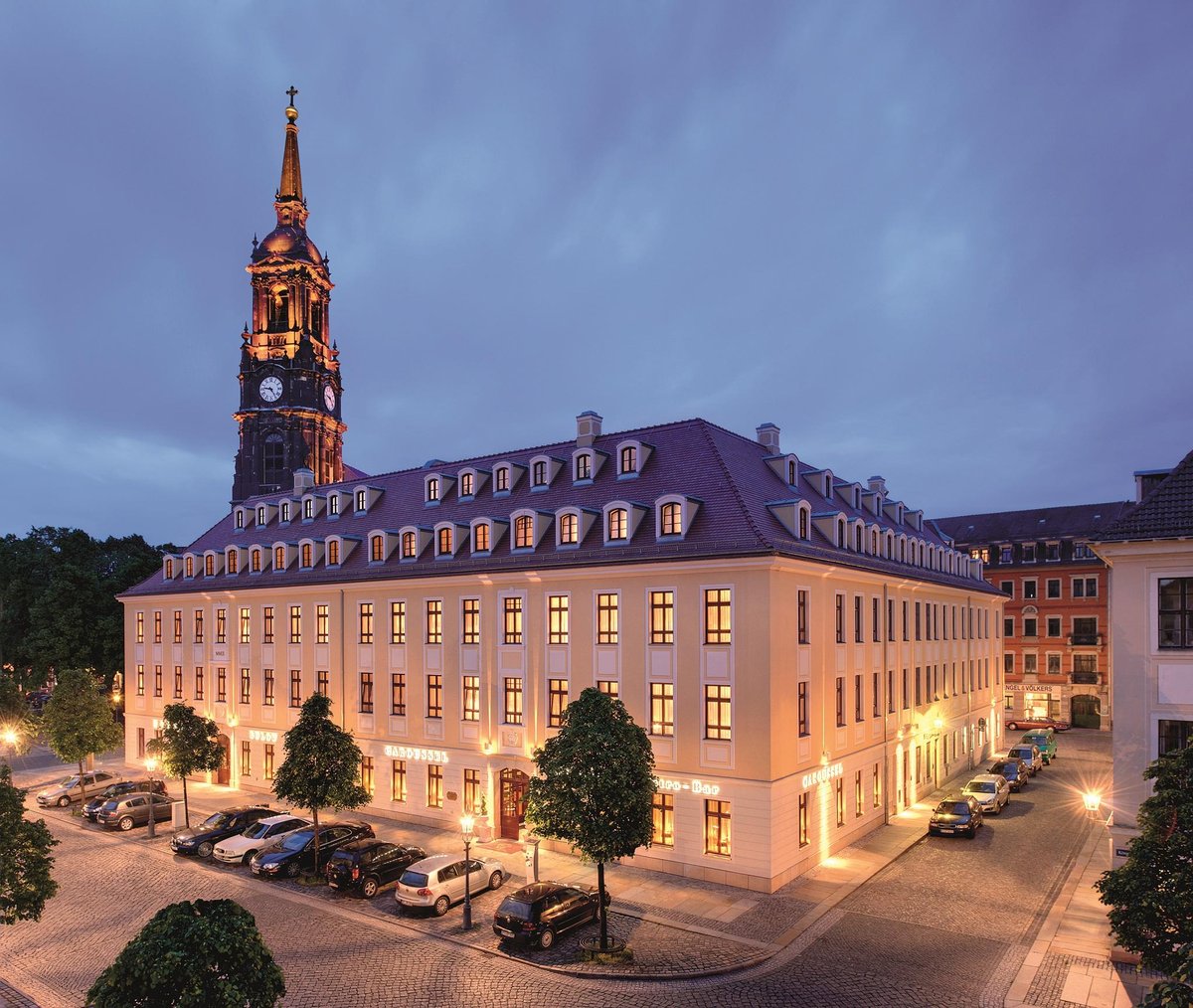 Aussenansicht_Koenigstrasse_Buelow-Palais