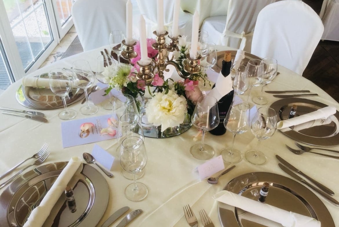 Hochzeit im Grünen mit Seeblick in direkter Zentrumsnähe