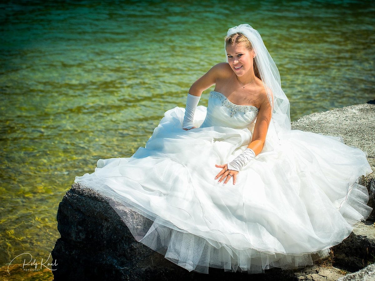 Braut-im-Designerbrautkleid