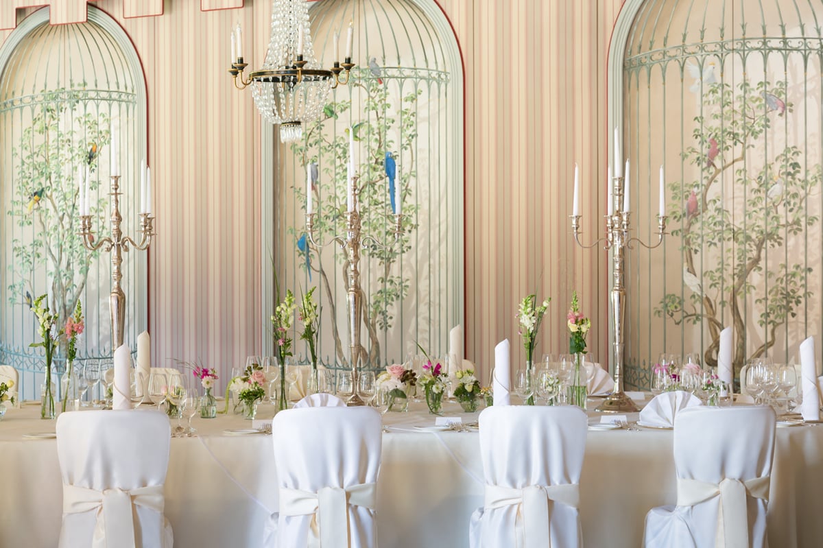 Brenners-Park-Hotel-Spa-Orangerie-table
