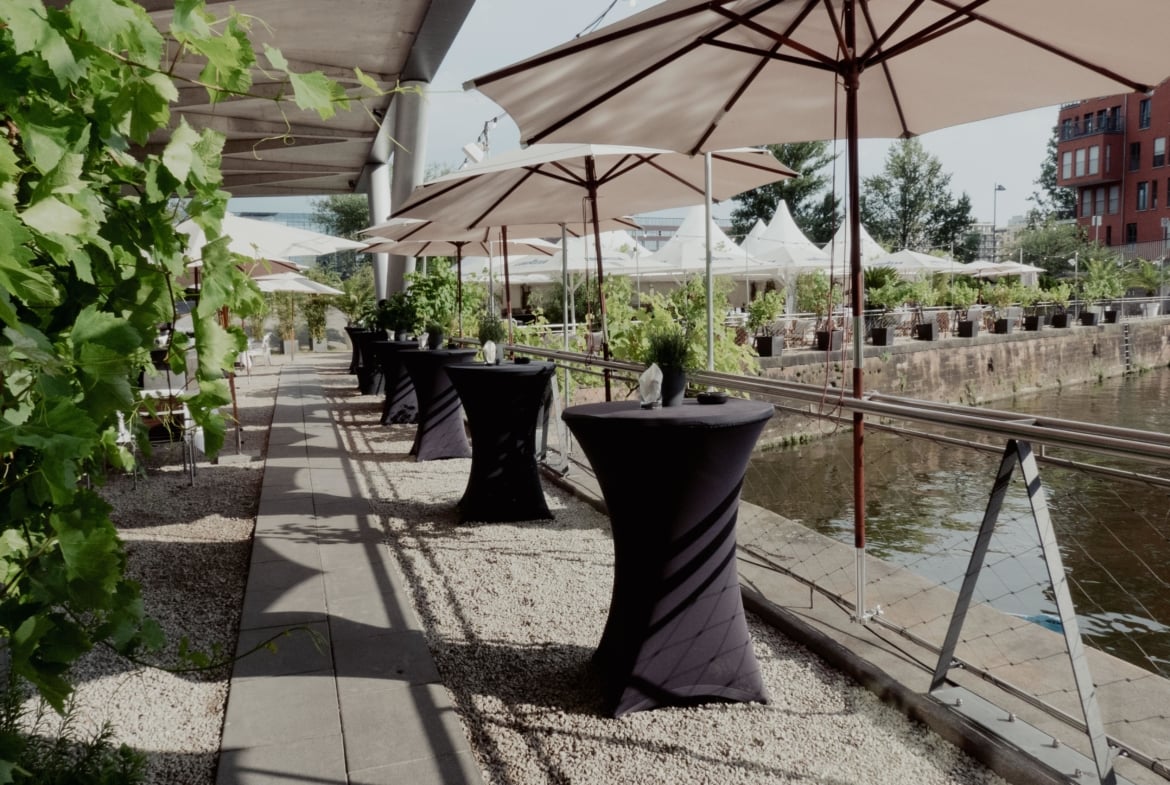 Traumhochzeit mit Hafenblick – Frankfurter Botschaft