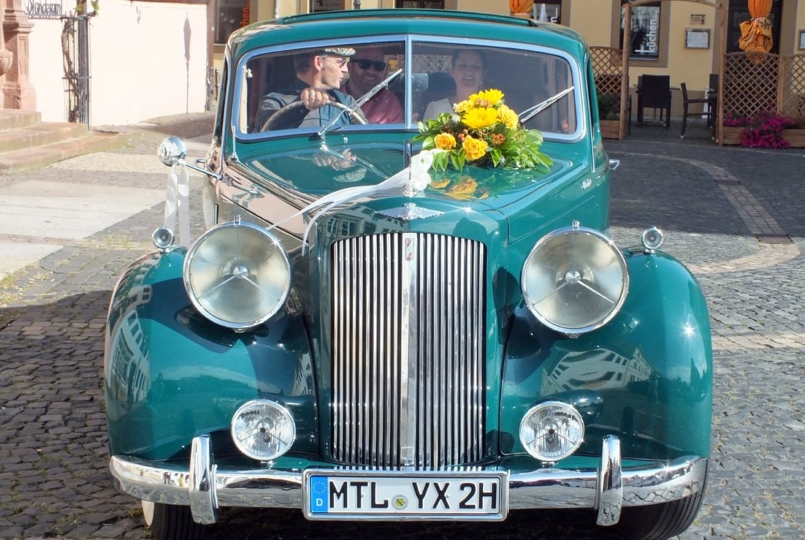 Oldtimer-Miete mit Chauffeuer