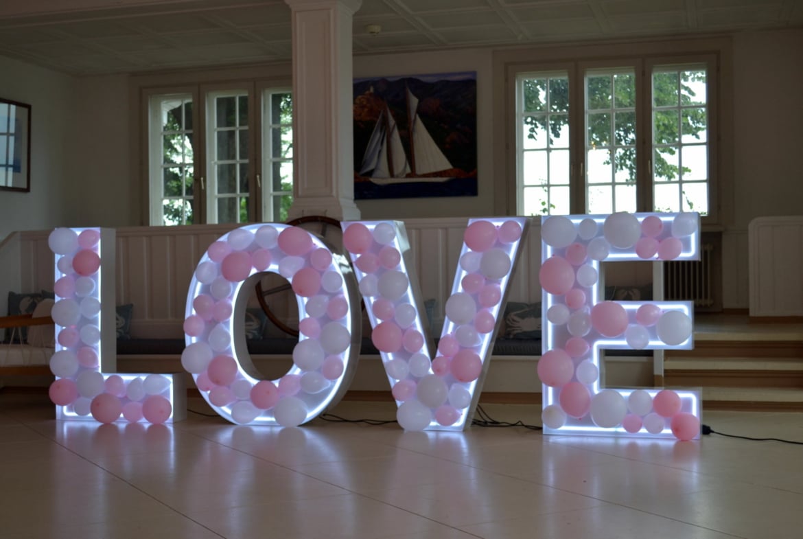 XXL Leuchtbuchstaben LOVE | Mr&Mrs | mit Blumen etc.