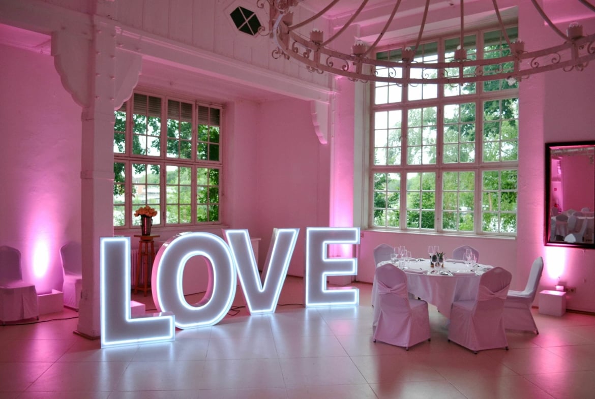 XXL Leuchtbuchstaben LOVE | Mr&Mrs | mit Blumen etc.
