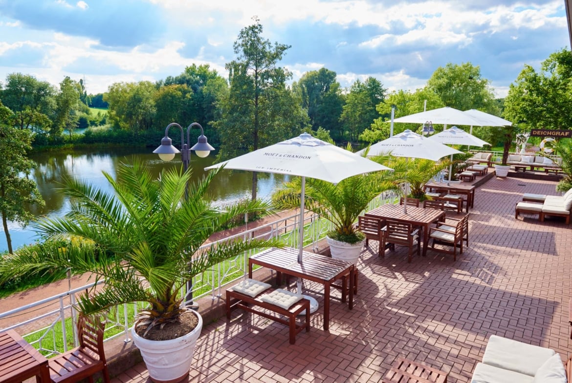 Hochzeit im Grünen mit Seeblick in direkter Zentrumsnähe