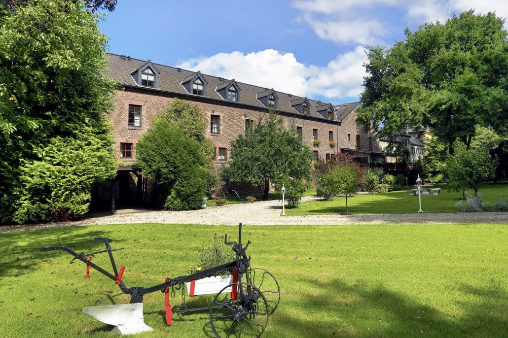Traumhafte Hochzeit im Park auf Ihre Wünsche abgestimmt