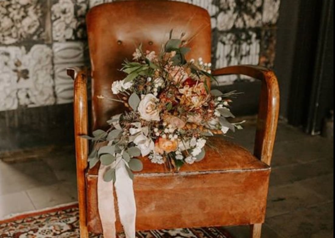 Blumenschmuck für ihre Hochzeit