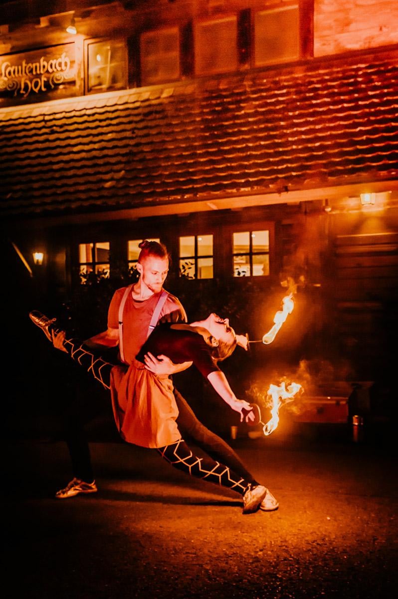 Feuershow-Duo-Tanz-web
