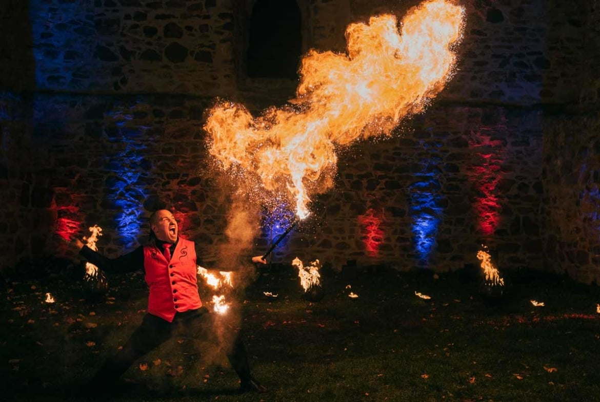 Freaks on Fire – Feuershow & Lichtshow
