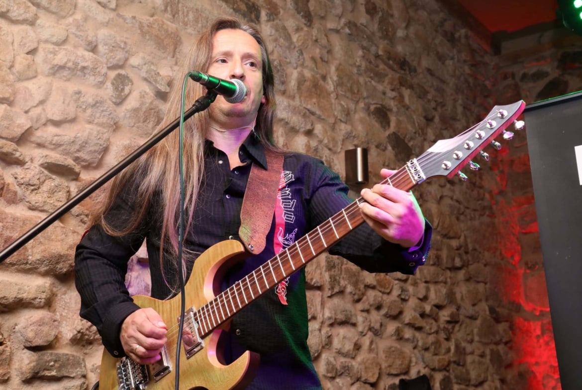 Livemusik für Hochzeit Geburtstage und Firmenfeier