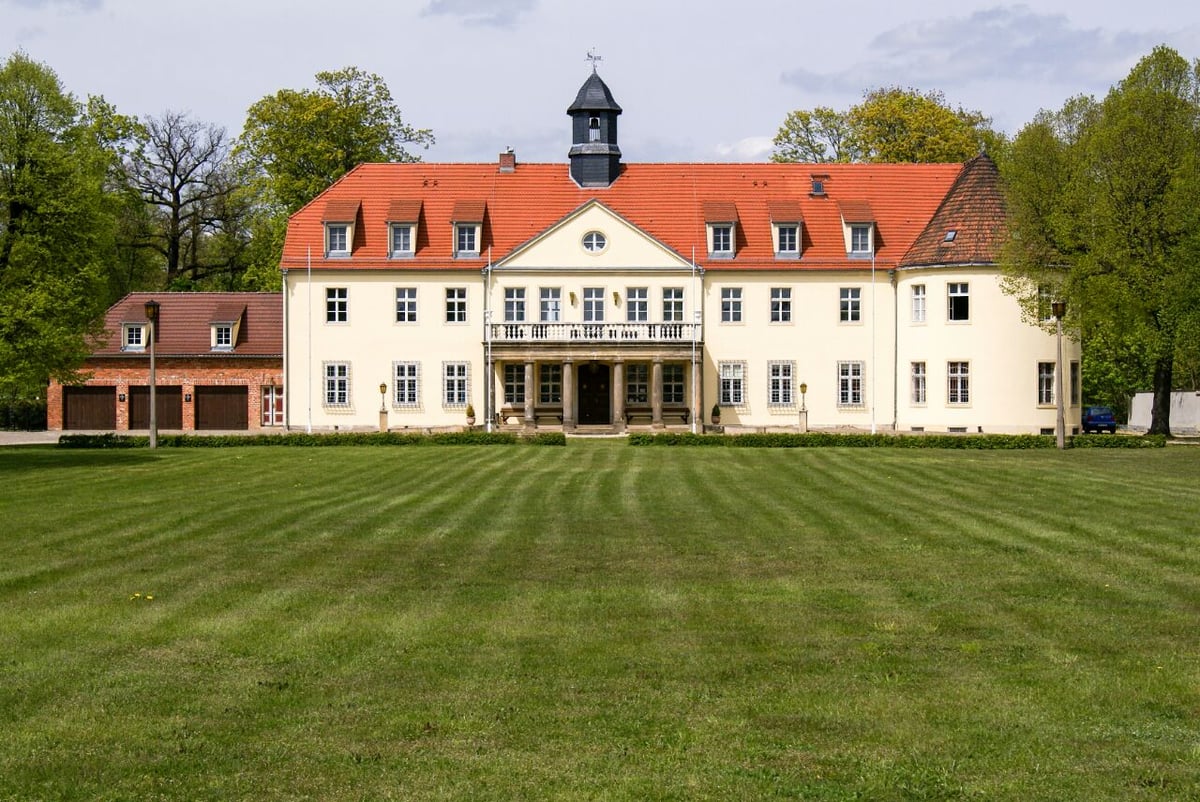 Front1-2