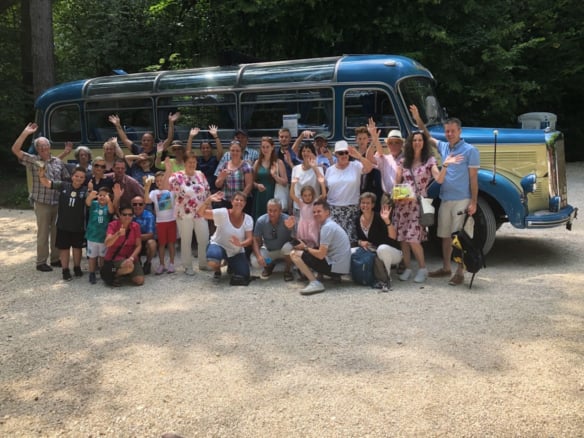 Oldtimerbus München für Standtrundfahrten und Hochzeiten
