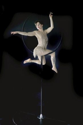 Project PQ- Feuershow, Lichtshow und Akrobatik