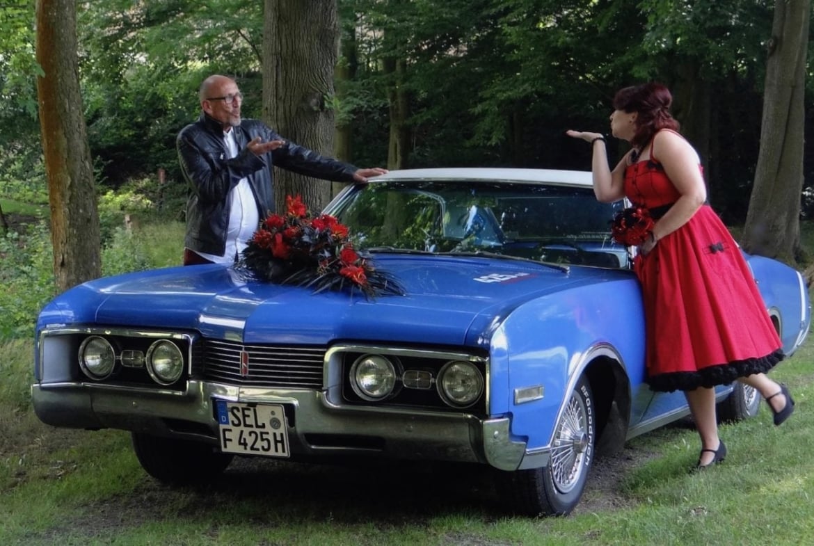 Oldtimer, Hochzeitsauto mieten – Chauffeur incl.