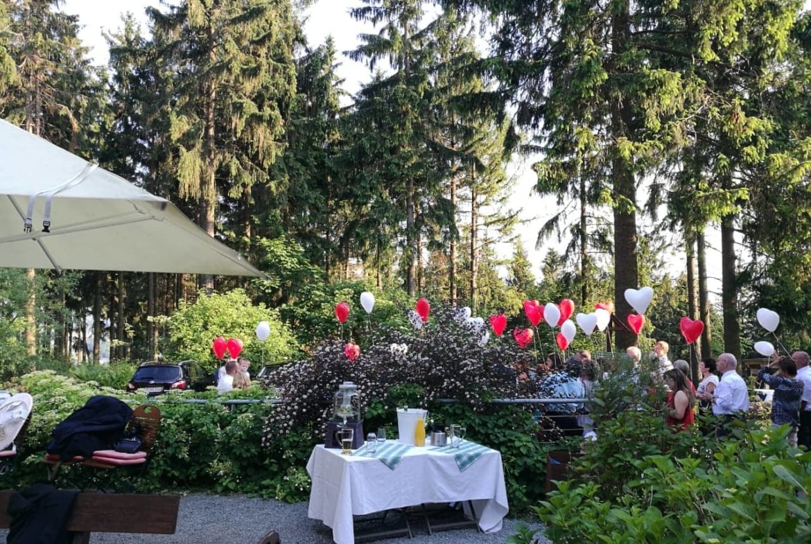 Hochzeit im Grünem