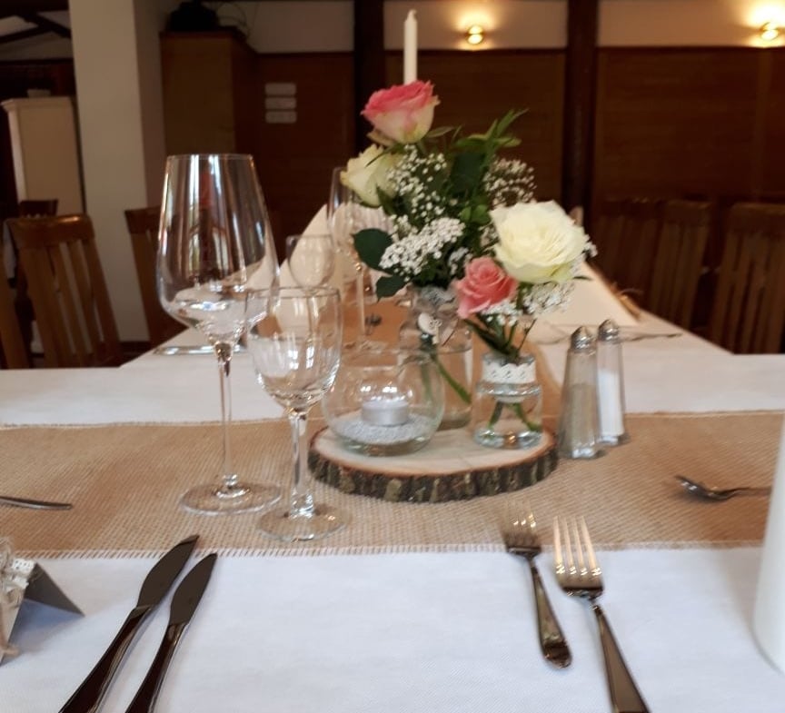 Hochzeit in den Schlossstubn – Freie Trauung im Biergarten