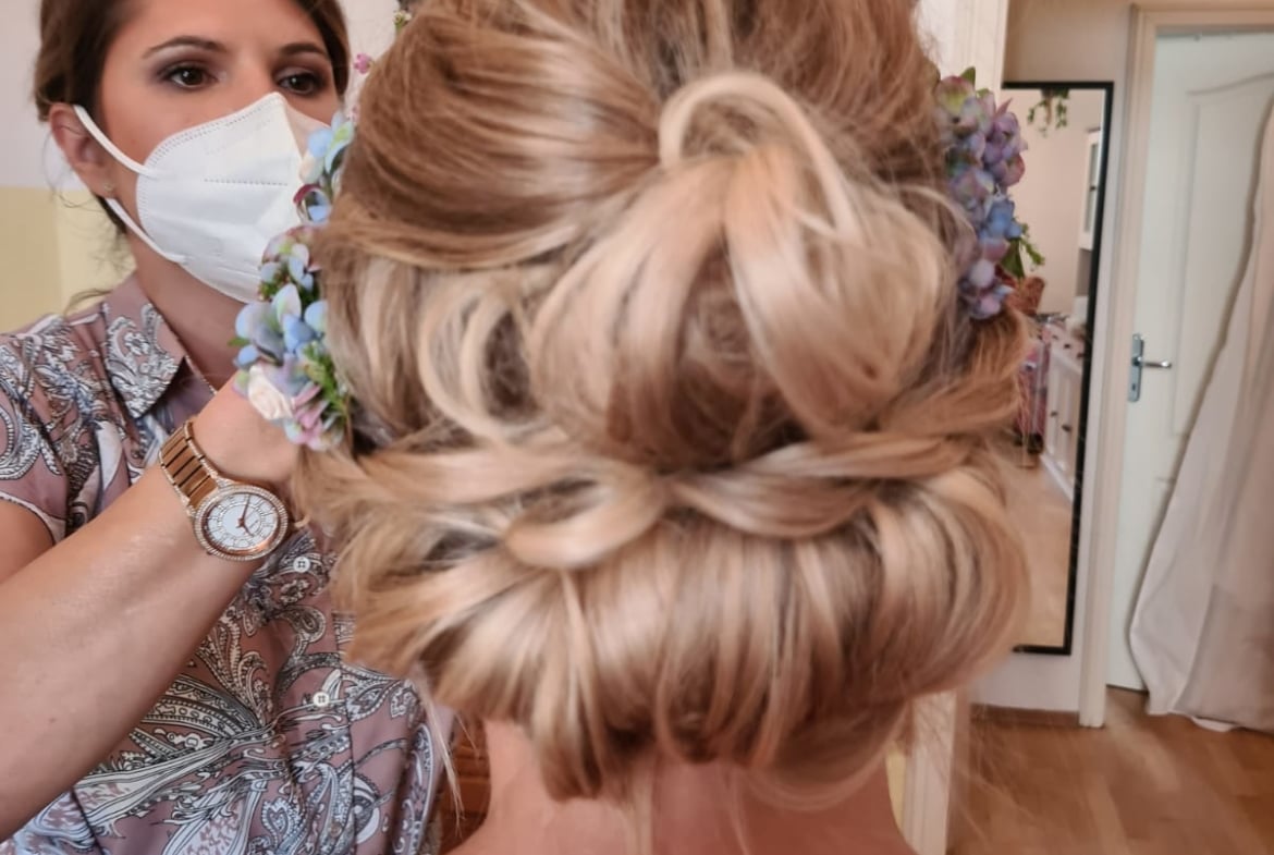 Mobiles Brautstyling Make-up & Hairstyling