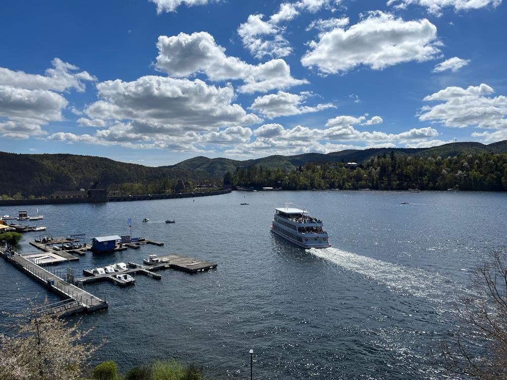 ROMANTISCH HEIRATEN UND FEIERN DIREKT AM EDERSEE