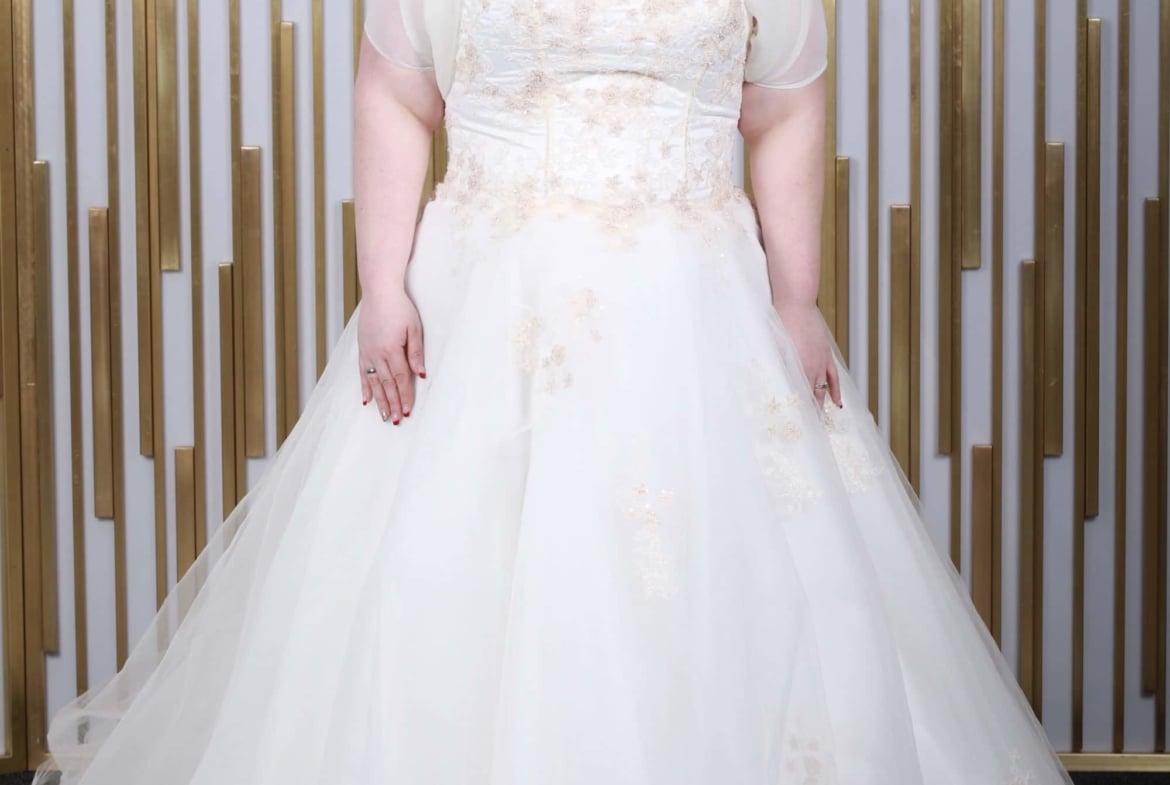 Curvy Bridal Store & Men´s Fashion by KK-Brautmode