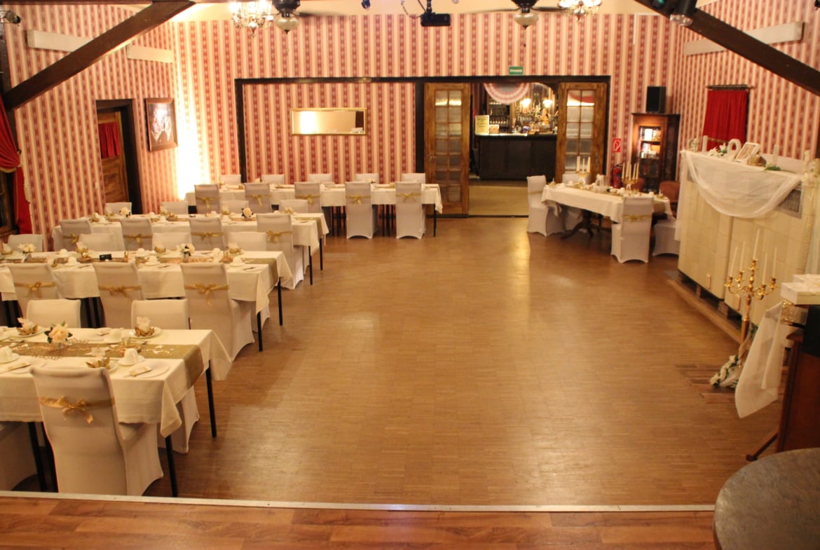 Hochzeitsfeier im Elstertal Saloon