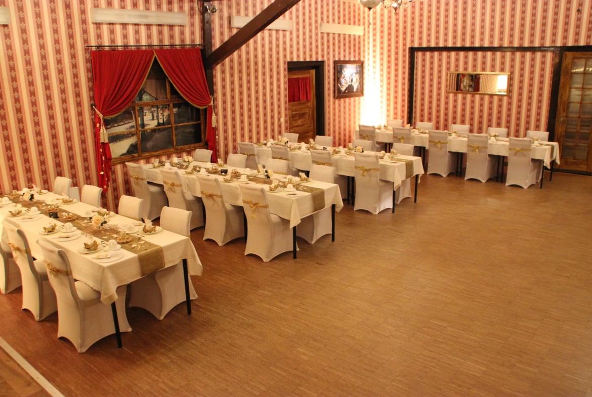 Hochzeitsfeier im Elstertal Saloon