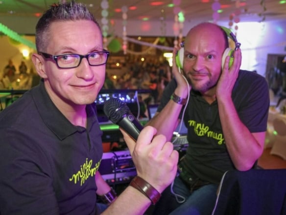 DJ mobile Disco Diskothek für Hochzeit Polterabend buchen