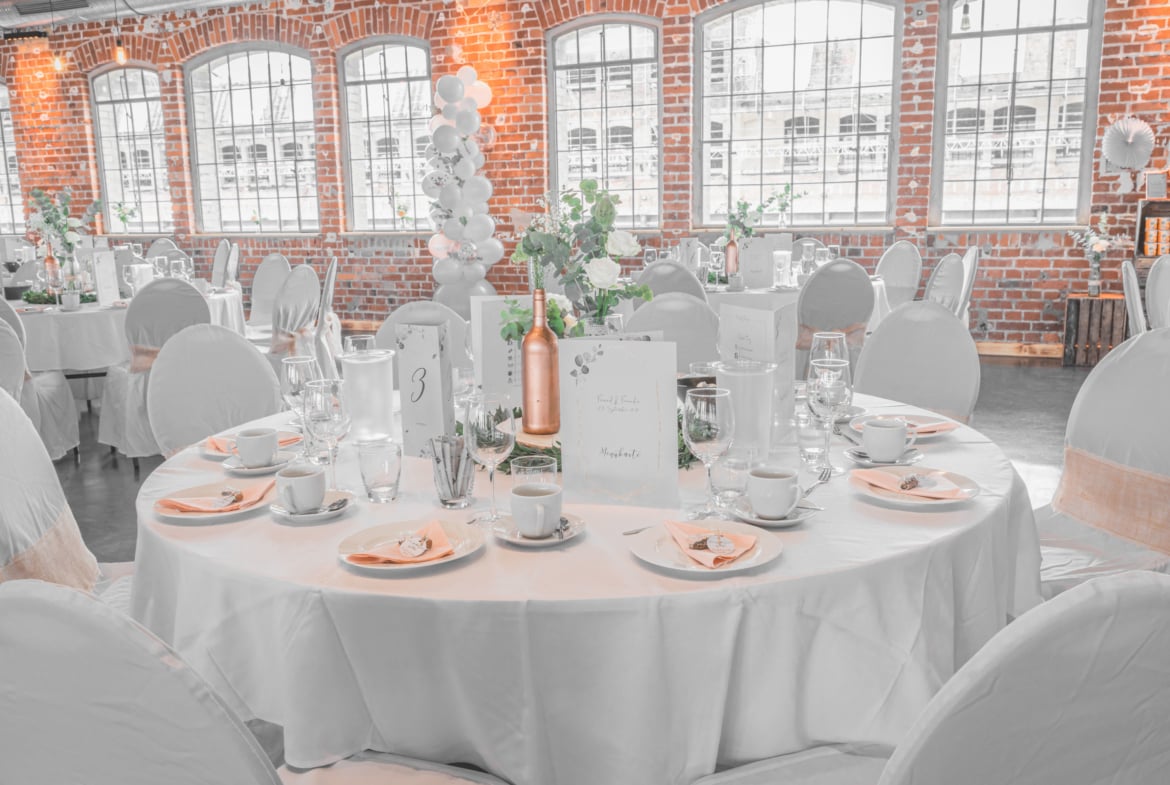 Euer TRAUMTAG – Hochzeit im alten Leuchtenbau