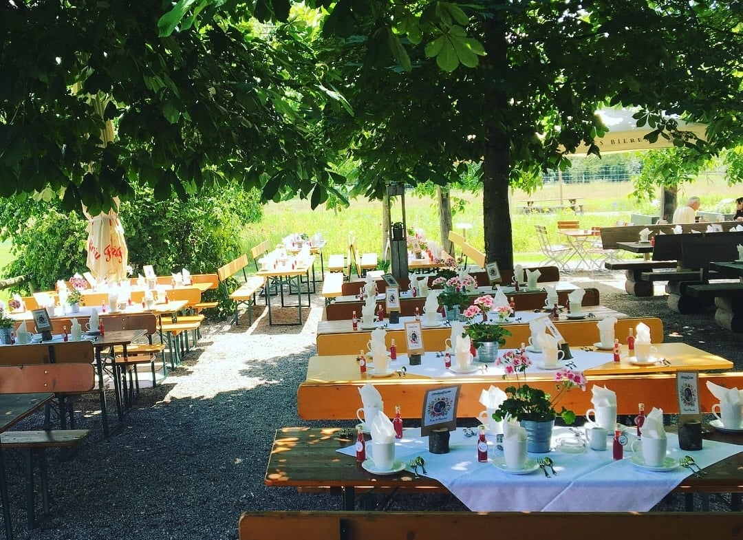 Feiern Sie Ihre Hochzeit romantisch in grüner Idylle!