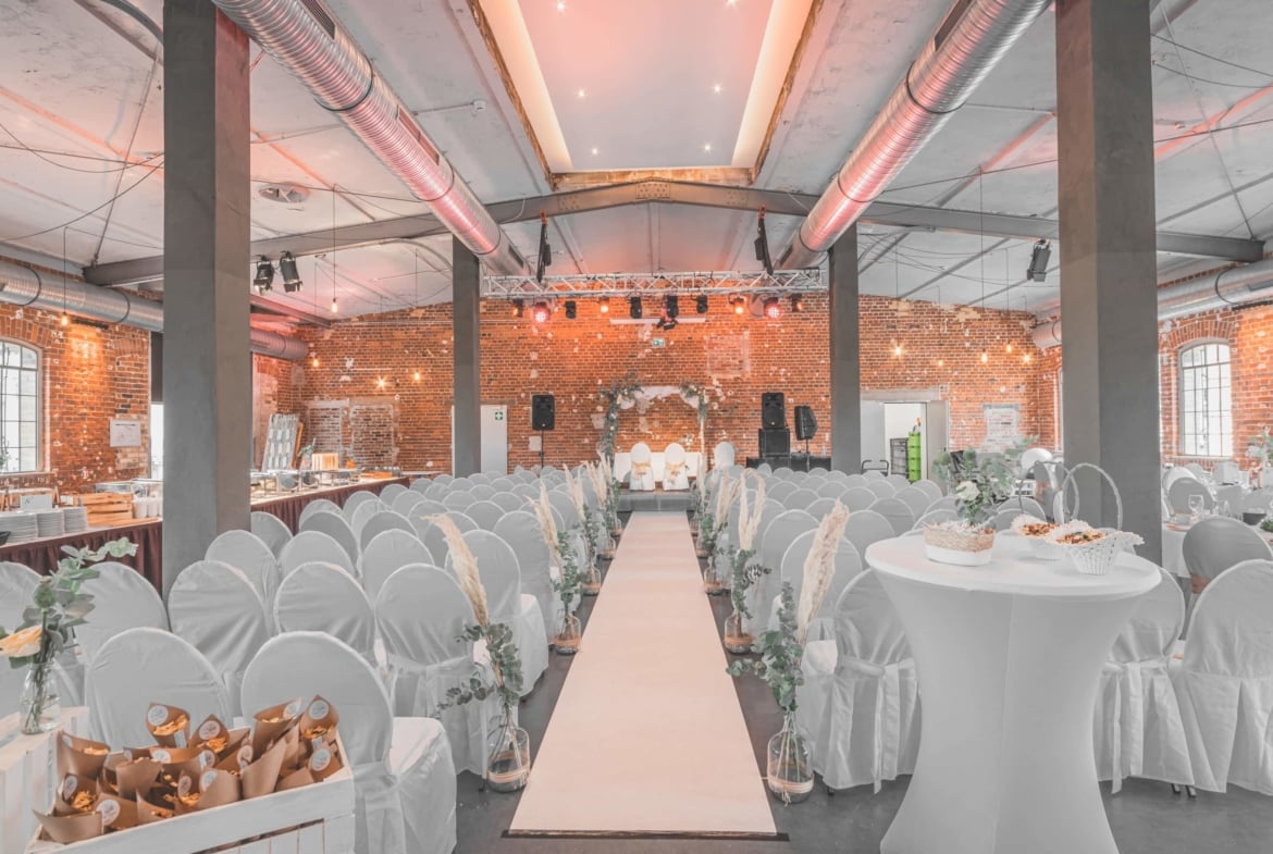 Euer TRAUMTAG – Hochzeit im alten Leuchtenbau