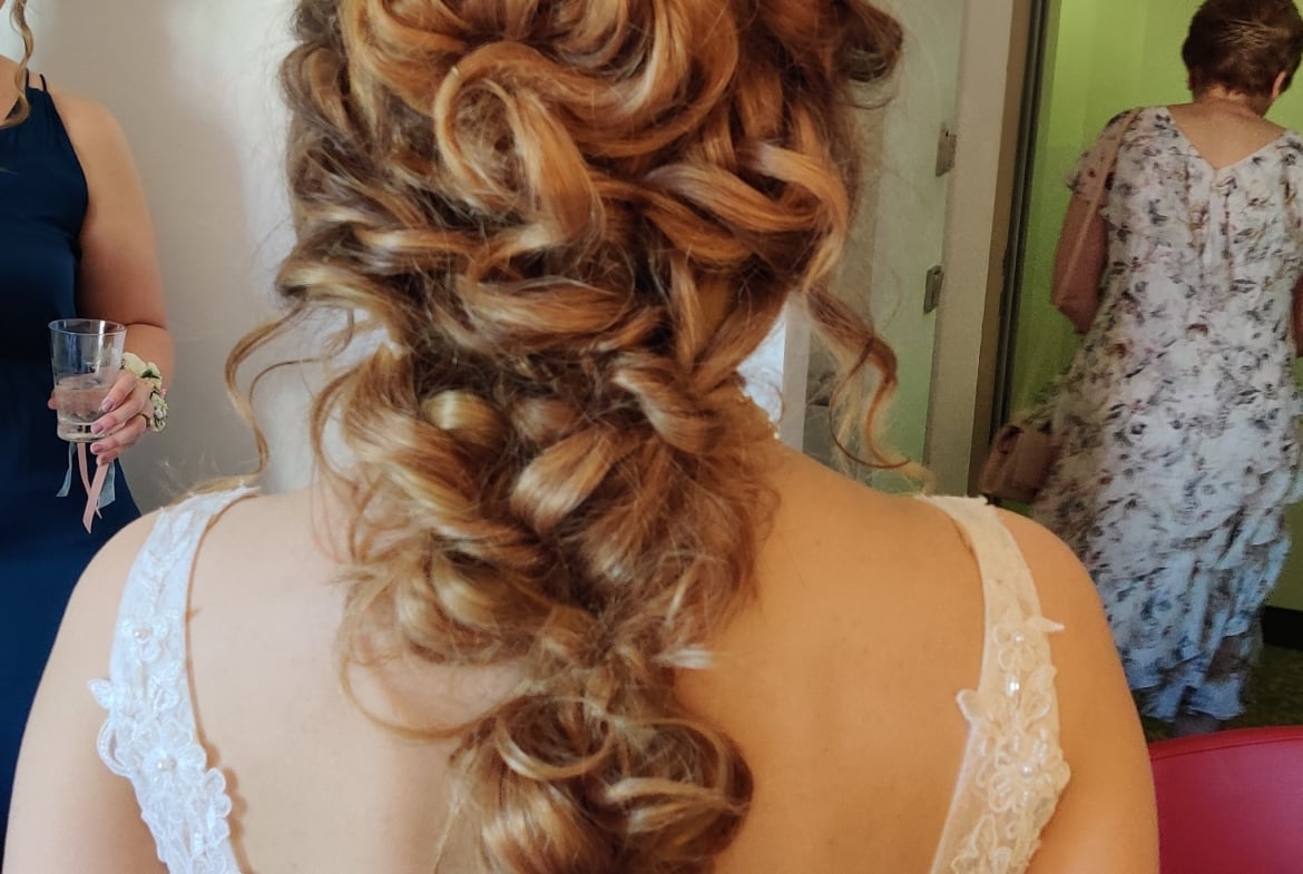 Mobiles Brautstyling Make-up & Hairstyling
