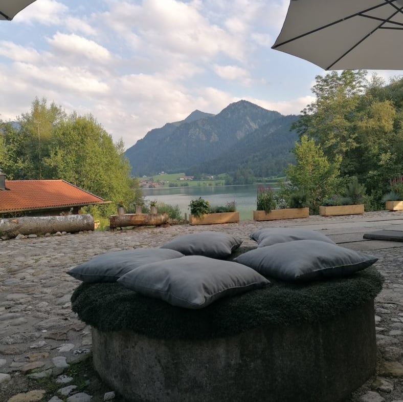 INSEL IM SCHLIERSEE EVENT-LOCATION IN BEEINDURCKENDER NATUR