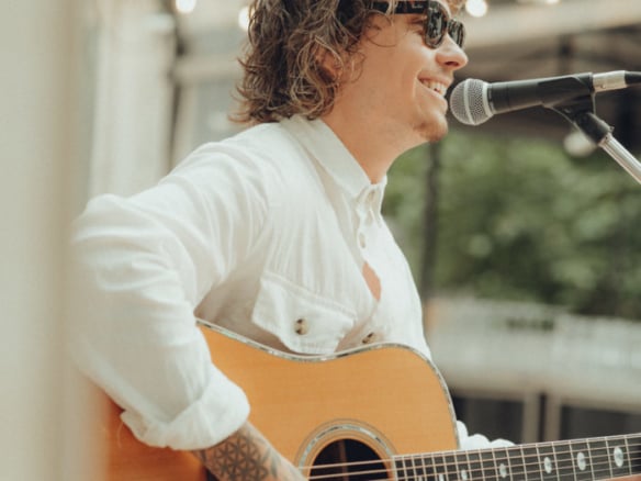 Hochzeitssänger Max Reuschel Pop&Rock Akustisch