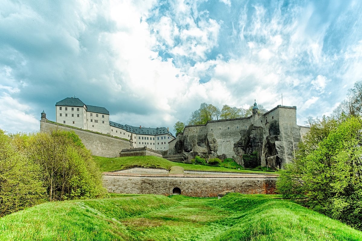 IMG_4023_HDR-Edit_Festungsansicht_Marko-Doehring_Rechte-RFK_jpg-1