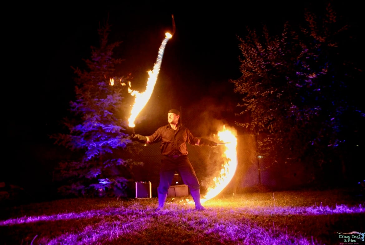 Feuershows, Fakirshows, Walking-Act, LED-Shows
